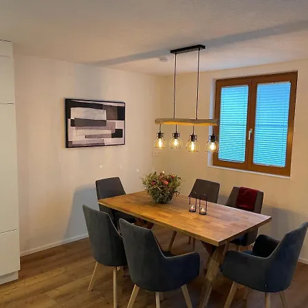 Seaways Apartment *